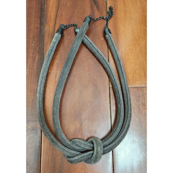 Comptoir des Cotonniers Suede Knot Necklace Gray Adjustable Boho Minimalist - Picture 3 of 7